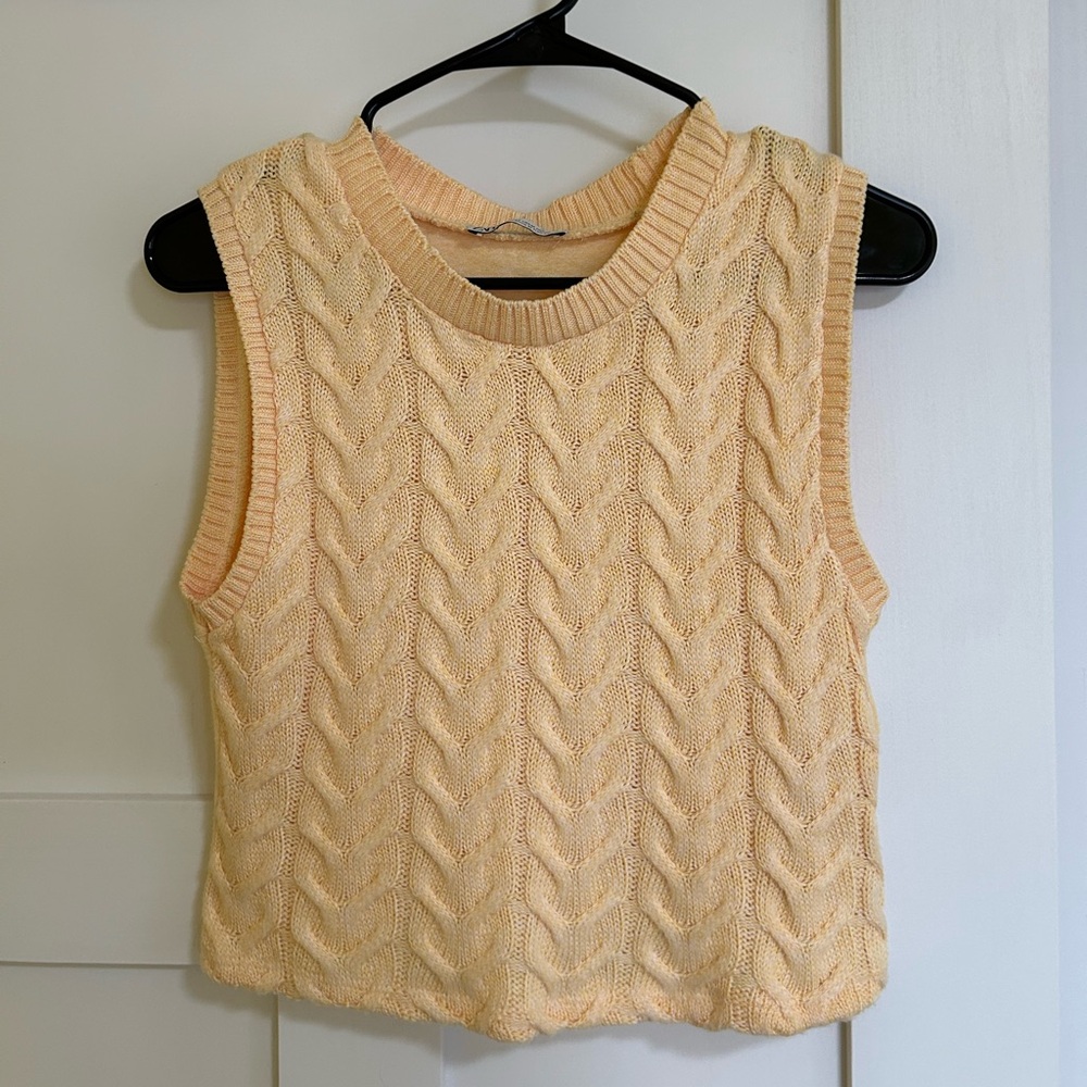 Zara Cable Knit Crop Top